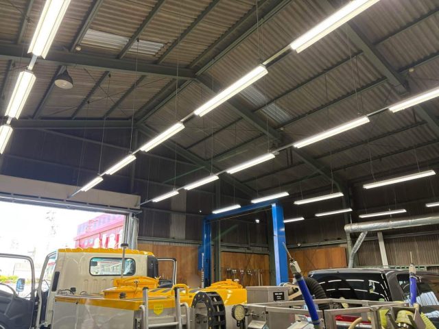 サーモバリアS施工前の整備工場