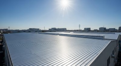 サーモバリア遮熱を成功させる既存工場屋根への後付け施工手順 | ブログ