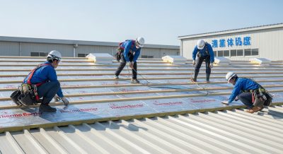 工場屋根遮熱サーモバリアの施工方法とは？流れと注意点 | ブログ